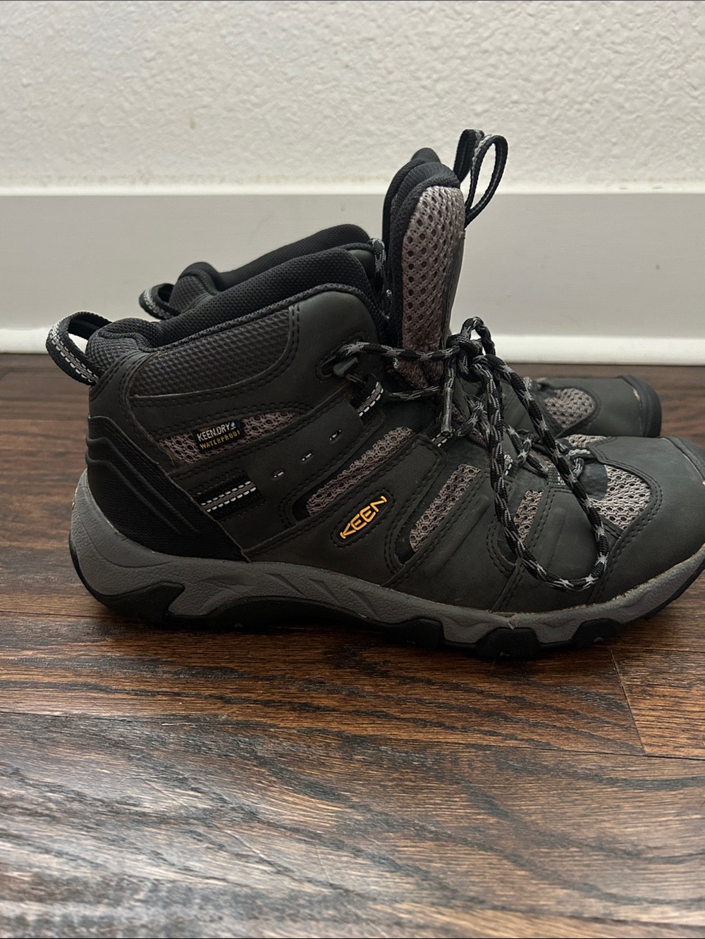 KEEN Koven Mid Waterproof Hiking Trekking Outdoor Shoes Men’s 8.5 US 41 EU